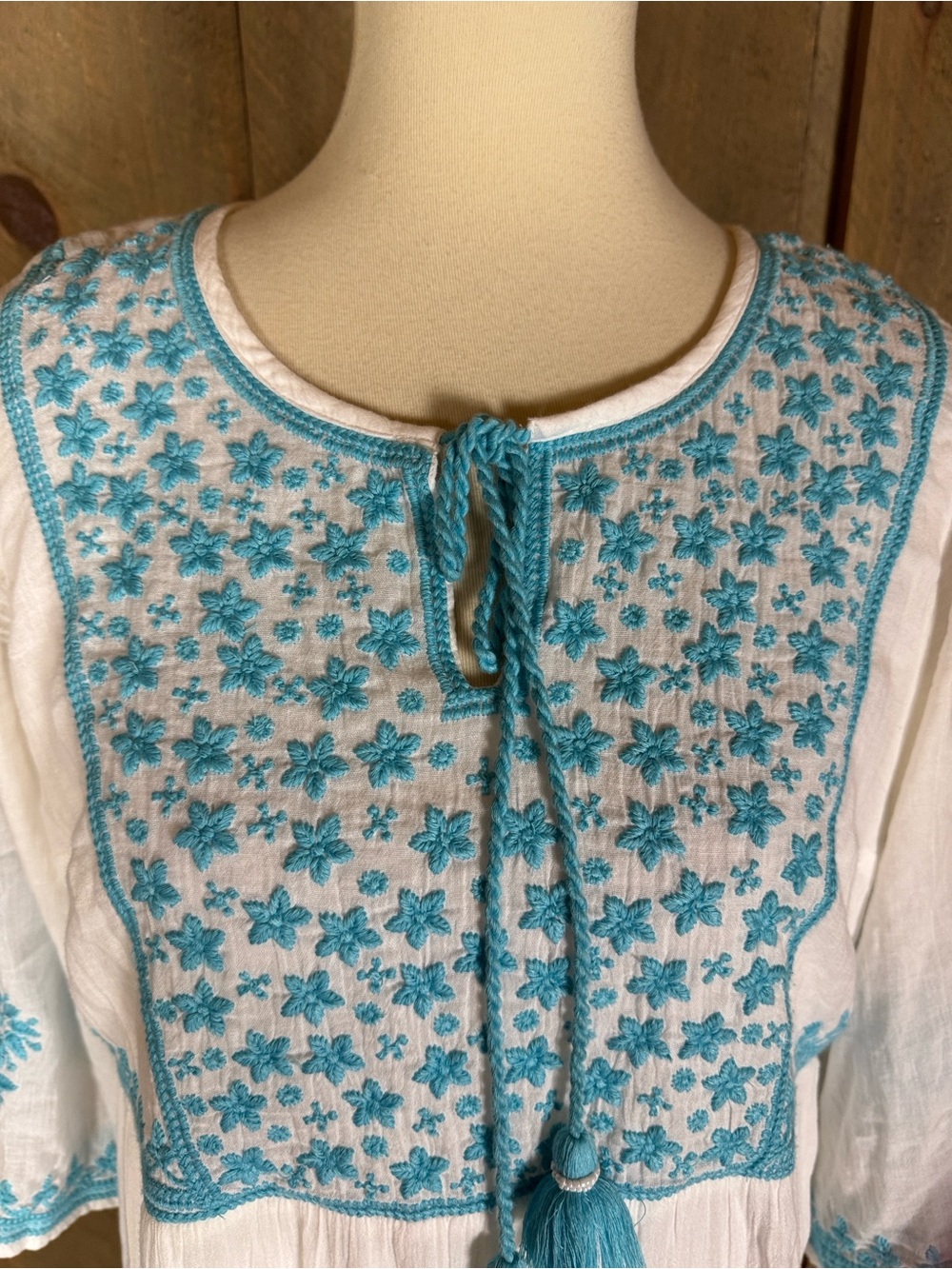 Soft Surroundings Juniper white gauze dress with aqua embroidery Size Small - Picture 8 of 16